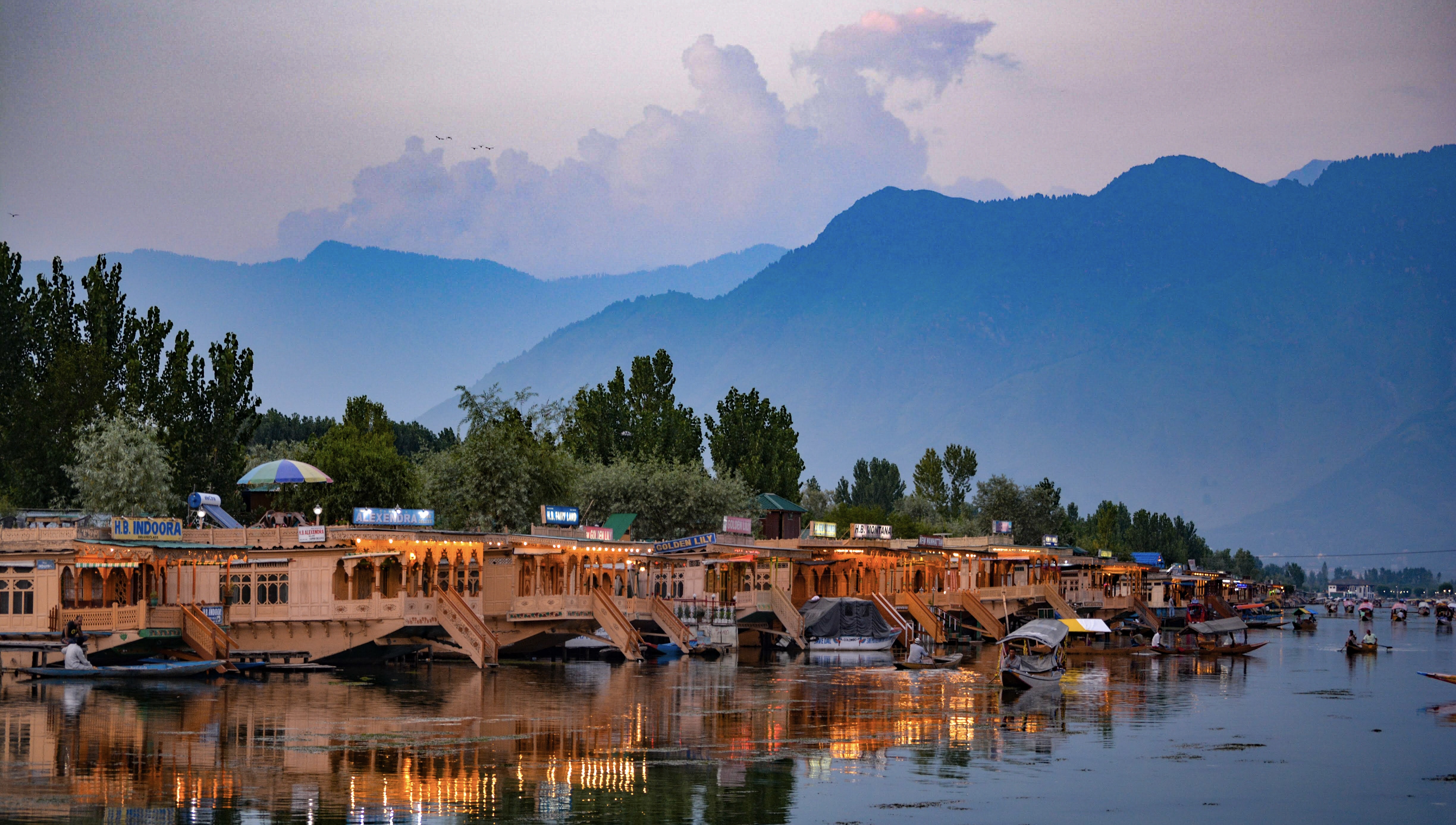 Kashmir - Paradise on earth with pristine lakes and houseboats